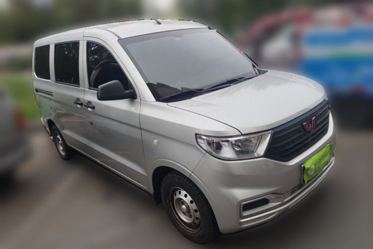 Used Wuling Hongguang V 2022 1.5L Jingqu Version Hydraulic Power Steering LAR