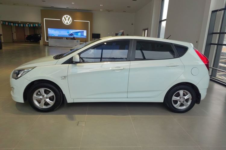 Used Hyundai Verna Ray 2016 1.4L Manual Leading GLX Model