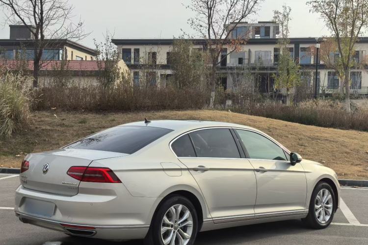 Used Volkswagen Magotan 2019 330TSI DSG Luxury Version China VI Standard
