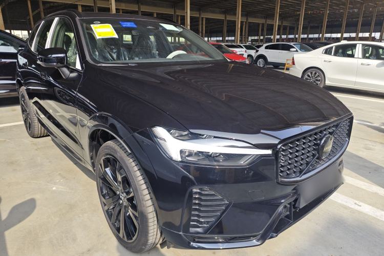 Used Volvo XC60 2025 B5 Four-Wheel Drive Smart & Advanced Midnight Black Edition
