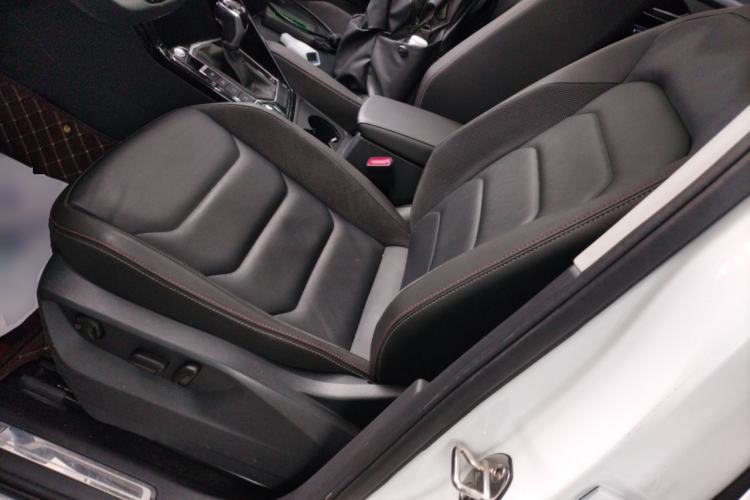 Used Volkswagen Tayron 2020 330TSI Two-Wheel Drive Luxury Smart Connectivity Version
