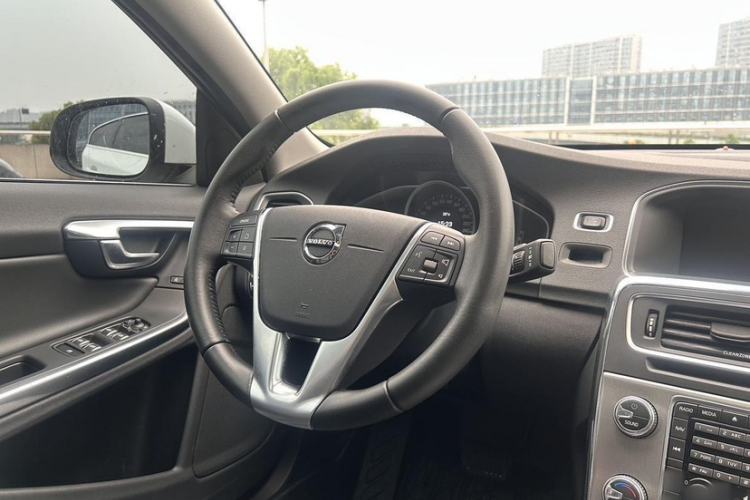 Used Volvo S60 2019 S60L Facelift T5 Intelligent Advanced Edition
