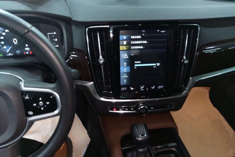 Used Volvo S90 2018 T4 Zhiyuan Edition
