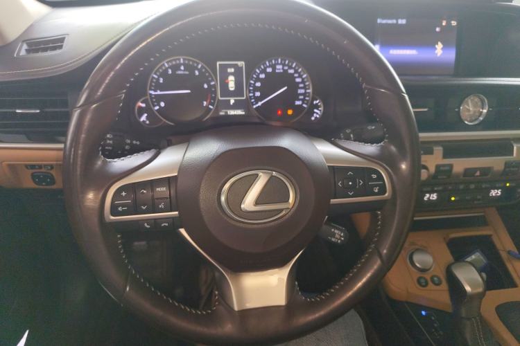 Used Lexus ES 2016 200 Midnight Special Limited Edition
