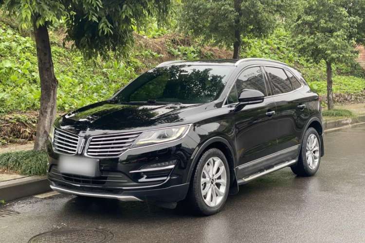 Used Lincoln MKC 2017 2.0T Two-Wheel-Drive Luxury Edition
