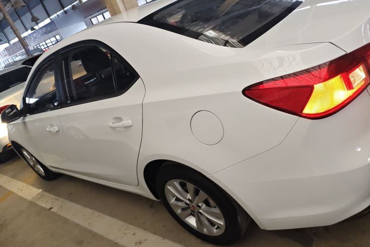 Used Roewe 360 2015 1.5L Automatic Luxury Edition
