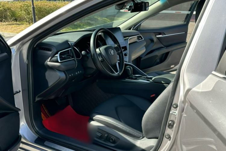 Used Toyota Camry 2021 2.0G Luxury Edition