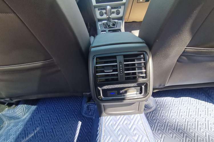 Used Volkswagen Variant 2018 380TSI Two-Wheel Drive Comfort Edition
