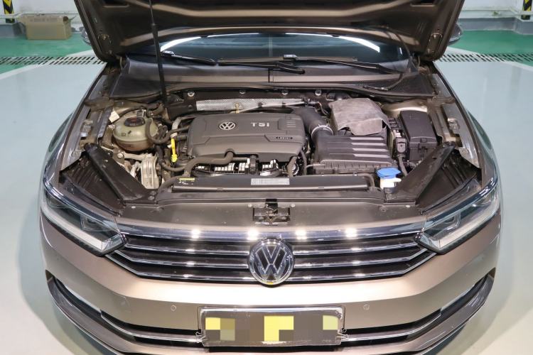 Used Volkswagen Magotan 2018 330TSI DSG Luxury Model
