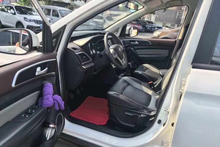 Used HYOSOW H3 2015 1.5L Manual Comfort Model