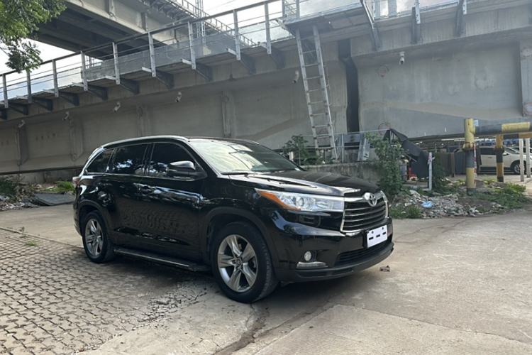 Used Toyota Highlander 2017 2.0T Two-Wheel Drive Luxury Edition 7 Seats
