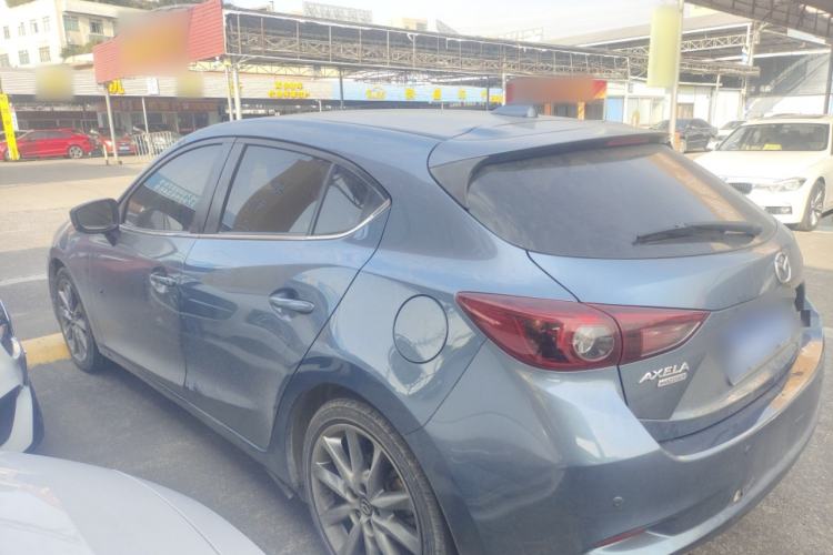 Used Mazda Mazda 3 Axela 2017 Hatchback 2.0L Automatic Luxury Model Emission Standard China V
