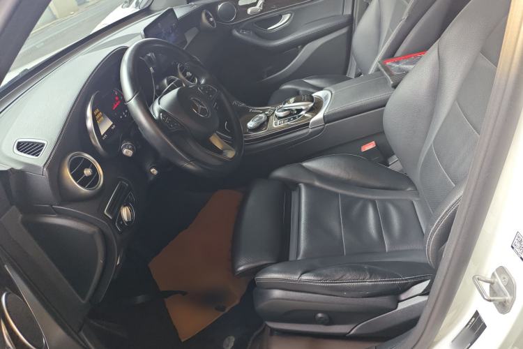 Used Mercedes-Benz GLC 2018 GLC 260 4MATIC Dynamic Edition
