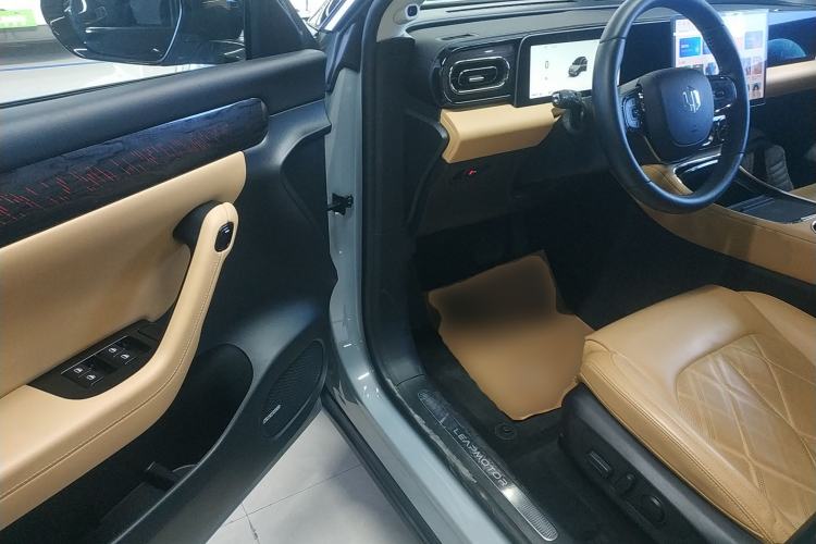 Used Leapmotor C11 2024 Range-Extended 300 Luxury Edition
