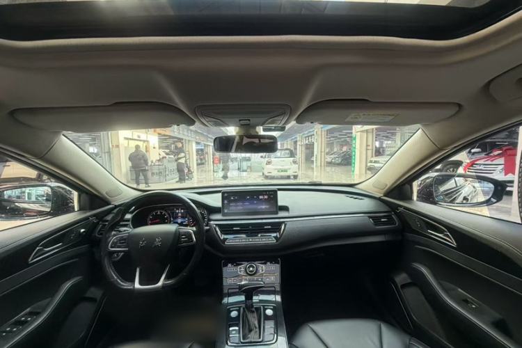 Used Hongqi H5 2018 30TD Dynamic Edition
