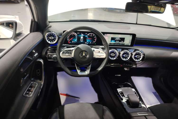 Used Mercedes-Benz A-Class 2020 Restyled A 200 L Sport Sedan Fashion Version

