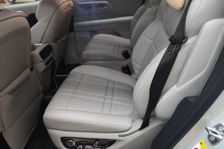 Used  S09 2025 Rear-Drive Ultra+
