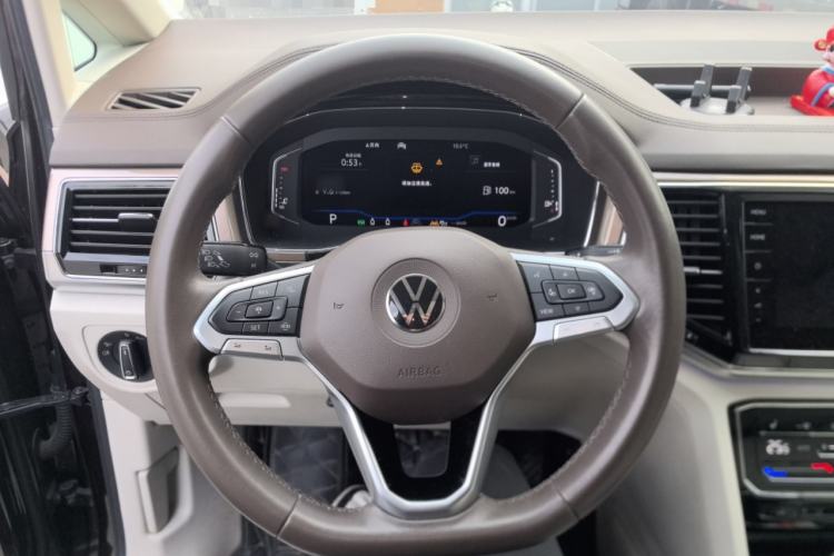 Used Volkswagen Viloran 2020 380TSI Prestige Edition
