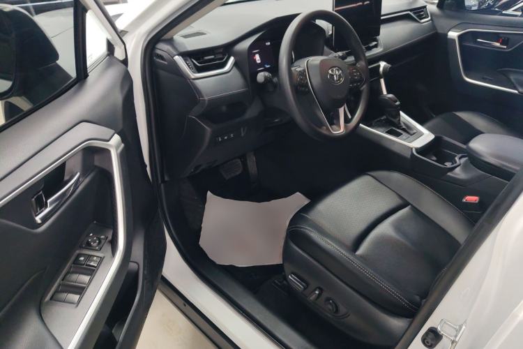 Used Toyota RAV4 2021 Dual-Engine 2.5L E-CVT Two-Wheel Drive Elite Edition
