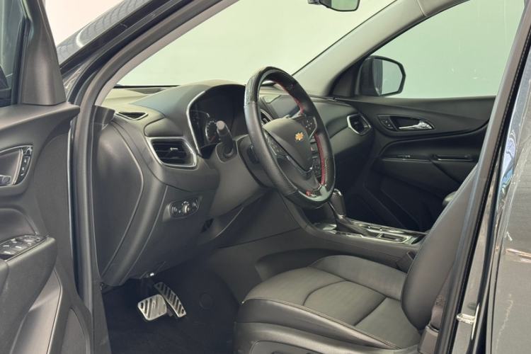 Used Chevrolet Equinox 2017 535T Automatic YuJie Edition