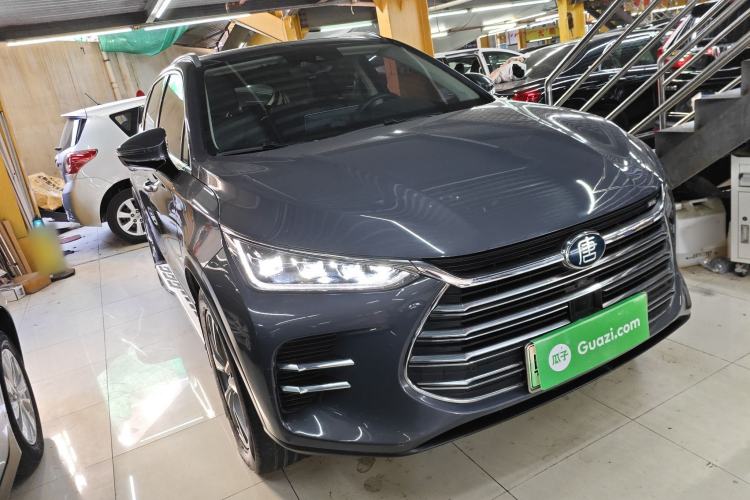 Used BYD Tang New Energy 2018 DM 2.0T All-Wheel Drive Smart Connectivity Luxury Model 7 Seats China V Emission Standard