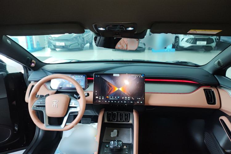 Used BYD Song L EV 2025 Intelligent Driving Version 662 km LiDAR Excellence Edition
