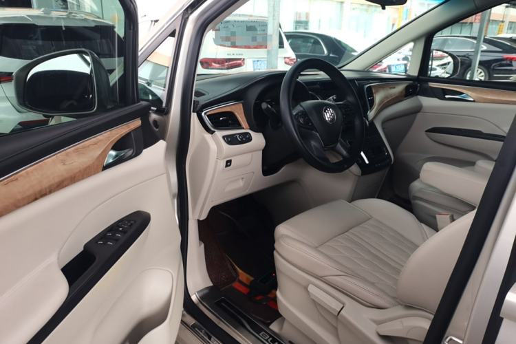 Used Buick GL8 2018 ES 28T Comfort Model China VI Standard
