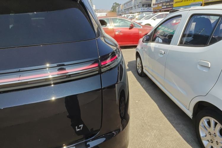 Used Li Auto L7 2023 Air model