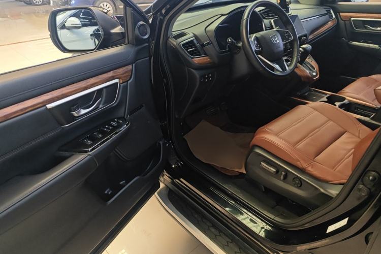 Used Honda CR-V 2021 240TURBO CVT 2WD Fashion Edition
