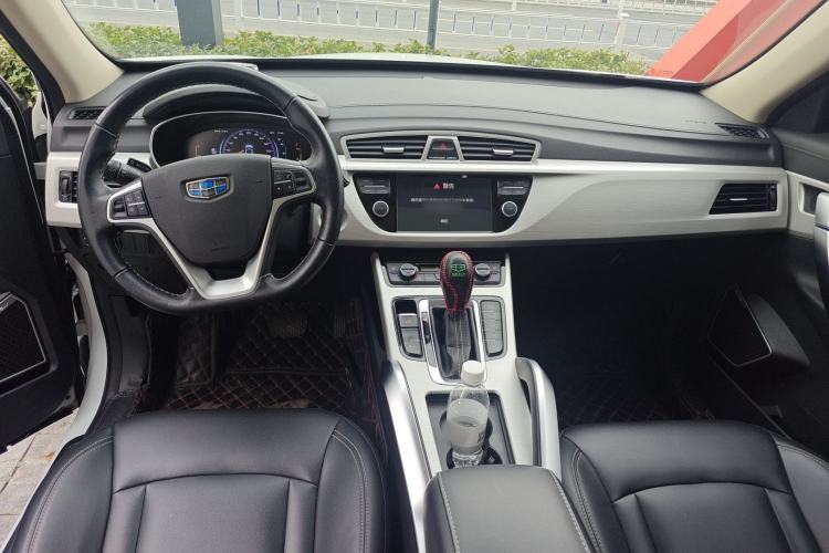 Used Geely Auto Emgrand X7 Sport 2018 1.8TD Automatic Two-Wheel Drive Smart Connect 4G Internet Edition
