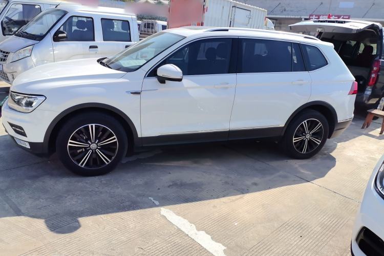 Used Volkswagen Tiguan L 2019 Updated Version 330TSI Automatic Two-Wheel Drive Panoramic Comfort Edition China VI Standard
