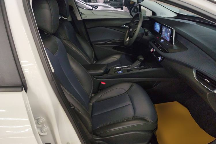 Used Buick Velite 6 2023 430km Range Commuter Version
