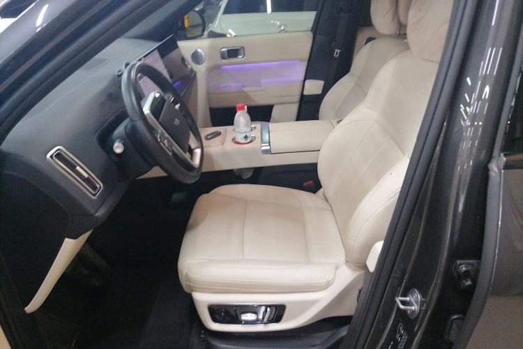 Used Li Auto L8 2023 Pro Model
