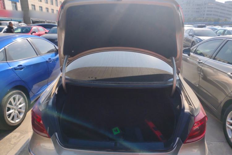 Used Volkswagen FAW-Volkswagen CC 2015 1.8TSI Prestige Model
