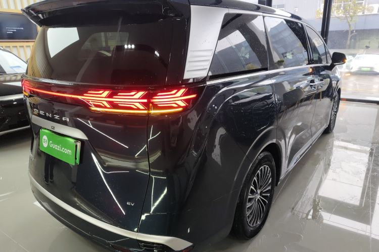 Used Denza D9 2024 EV 620 Premium Model
