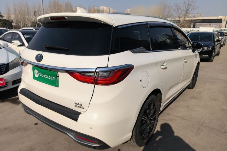 Used BYD Song MAX New Energy 2019 DM 1.5T Smart Connect Zhiyao Model 7 Seats China V Emission Standard