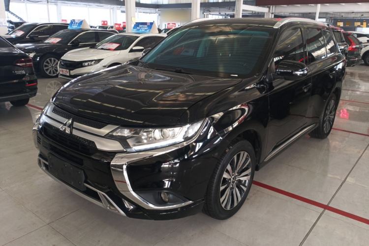 Used Mitsubishi Outlander 2021 2.0L Two-Wheel Drive Comfort Edition 7 Seats