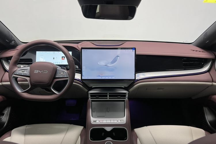 Used BYD Seal 07 DM-i 
