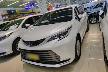 Used Toyota Sienna 2021 2.5L Hybrid Premium Edition