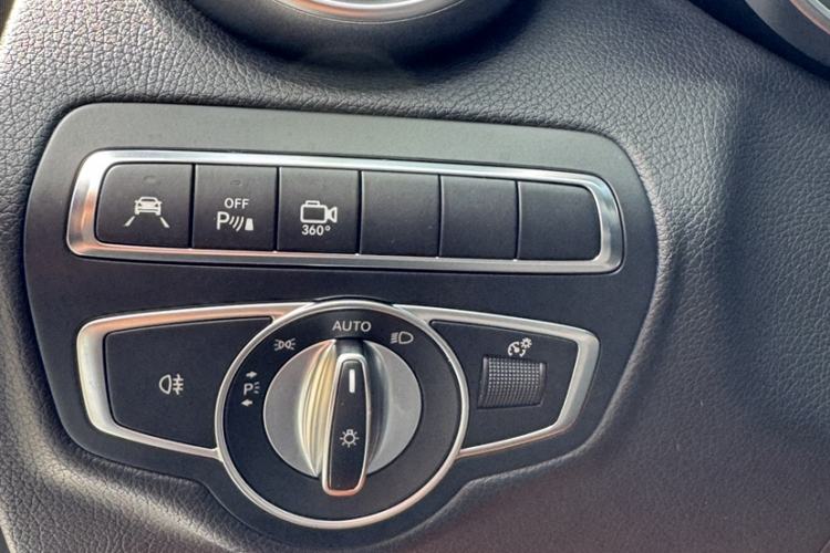 Used Mercedes-Benz GLC 2017 GLC 300 4MATIC Sport Edition
