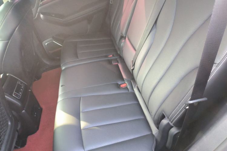 Used BYD Tang 2018 2.0T Automatic SmartConnect Prestige 7-Seater China V Standard
