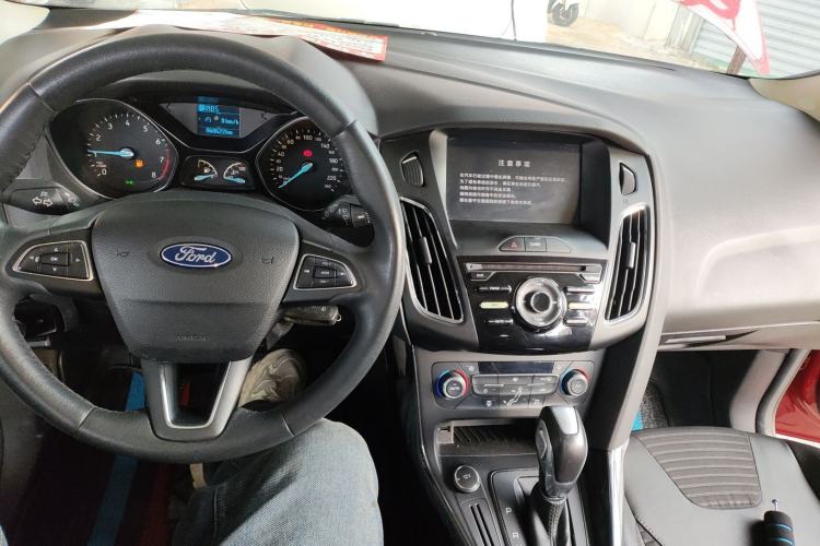 Used Ford Focus 2017 Hatchback 1.6L Automatic Fashion Edition Smart Drive Version
