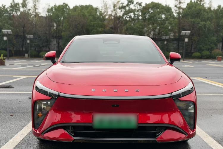 Used  Star Era ES 2025 All-Electric Pro Four-Wheel Drive 77 kWh
