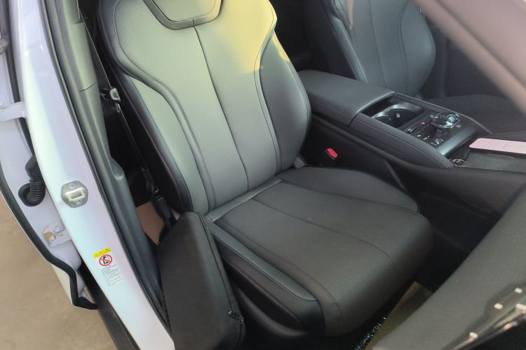 Used BYD Qin L 2025 DM-i Smart Drive 120KM Superior Model
