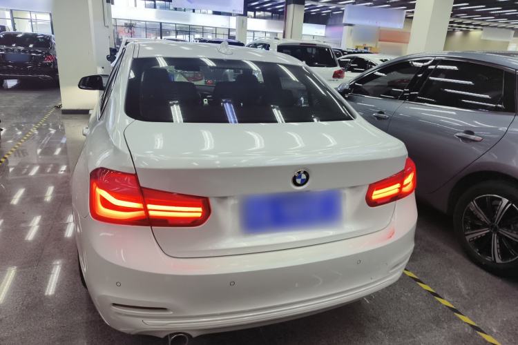 Used BMW 3 Series 2017 318i Fashion Model
