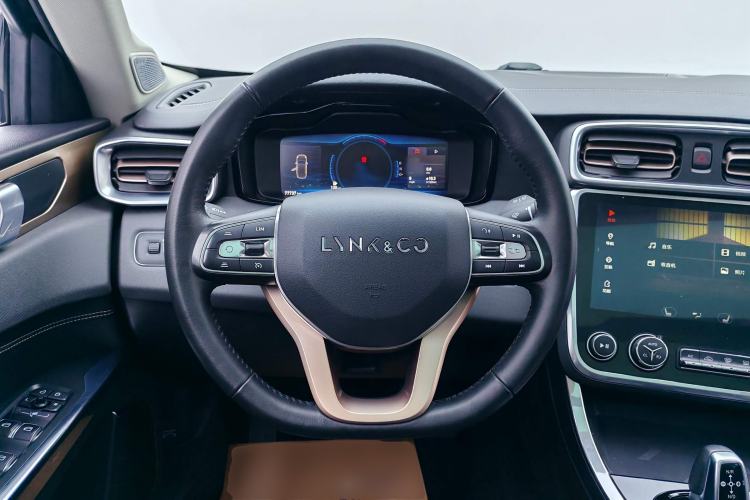 Used Lynk & Co 01 2017 2.0T Two-Wheel Drive Pro Edition
