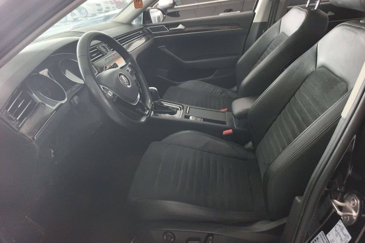 Used Volkswagen Magotan 2018 380TSI DSG Luxury Model
