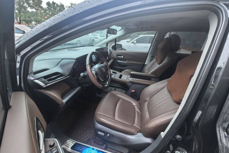 Used Toyota Sienna 2021 2.5L Hybrid Comfort Edition
