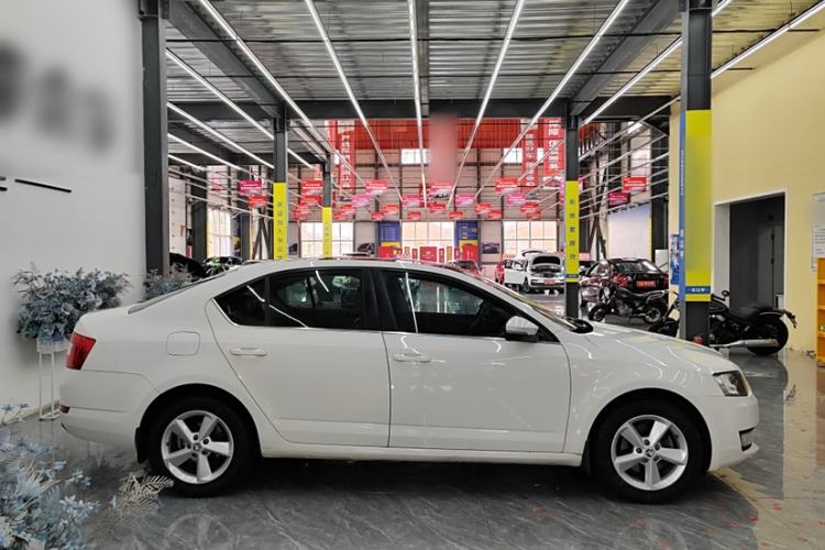 Used Skoda Octavia 2015 1.4TSI DSG Yijun Edition
