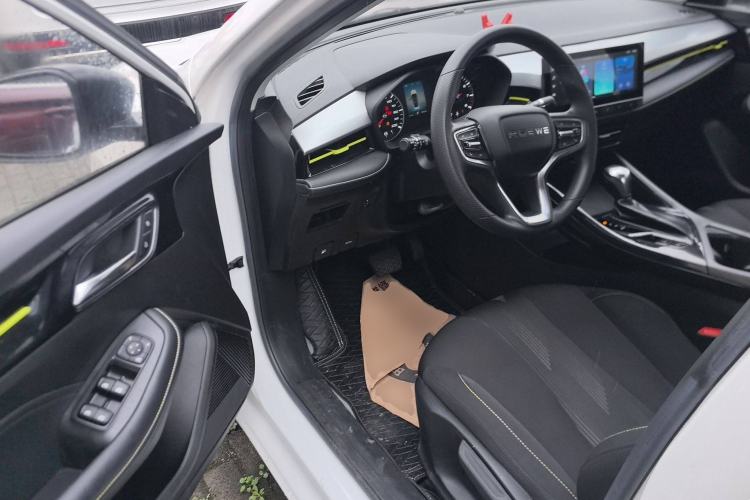 Used Roewe i5 2021 1.5L CVT Platinum Edition
